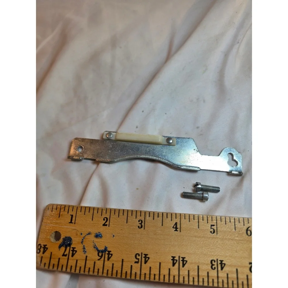 Singer 714 Sewing Machine Part MPN 172956 Bracket and Screws Replacement